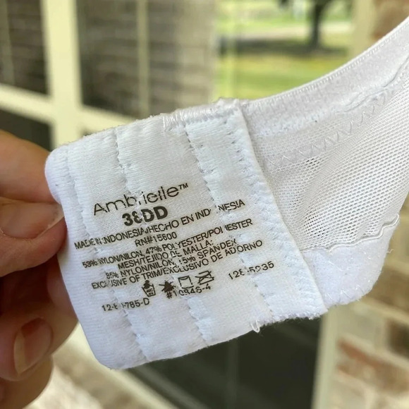 Ambrielle White Embroidered Underwire Split Strap  Plus Size Bra - Picture 7 of 8